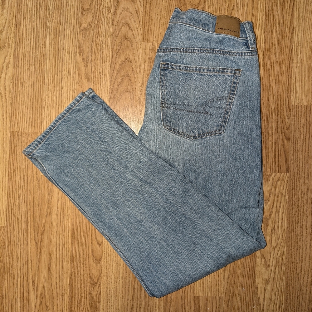 AE Low Rise Straight Jean - Picture 2 of 4
